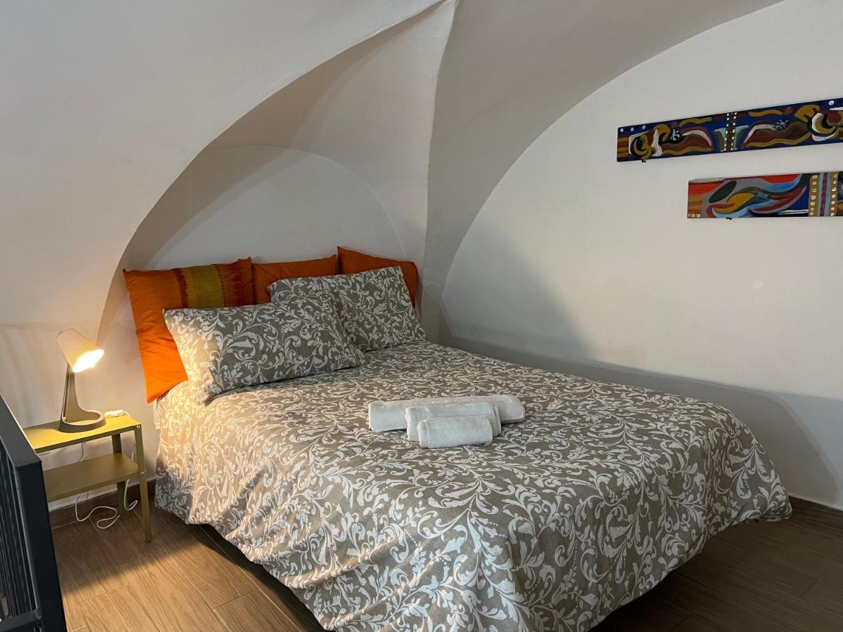 Ferienwohnung Due Passi Dal Centro CTA Exterior foto