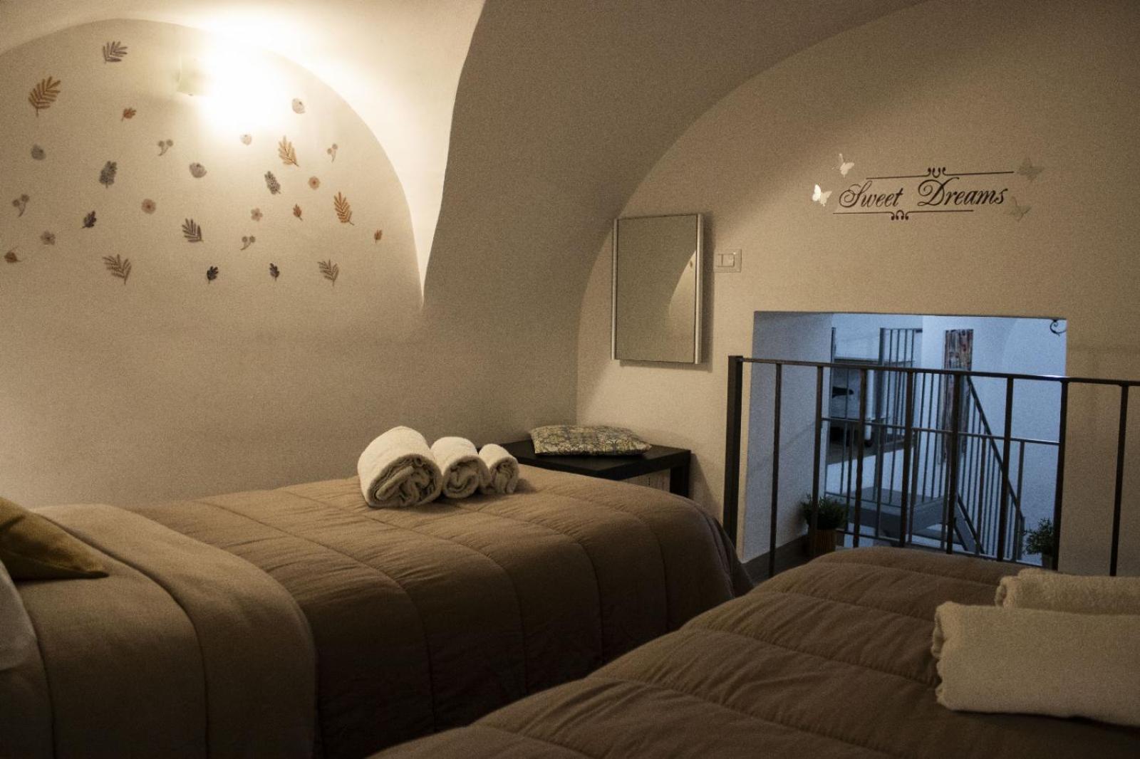 Ferienwohnung Due Passi Dal Centro CTA Exterior foto